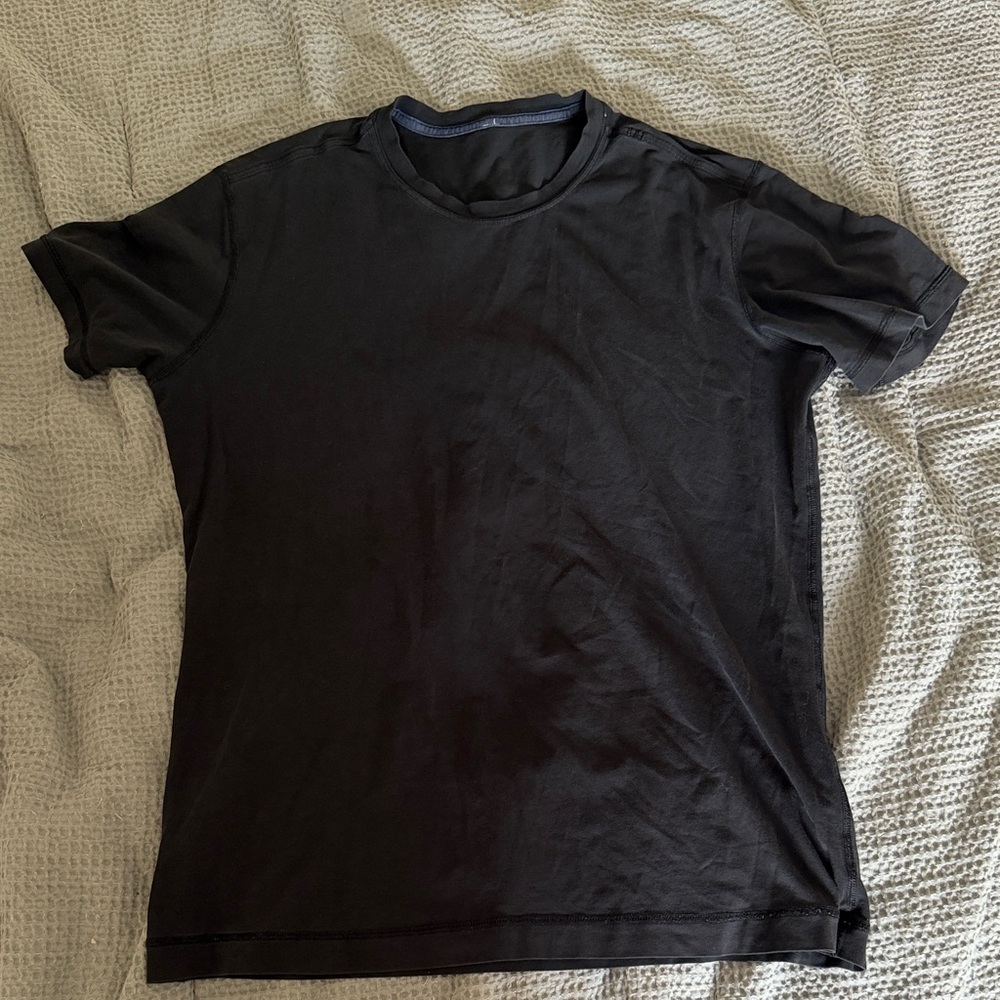Lulu lemon men’s 7 year tee